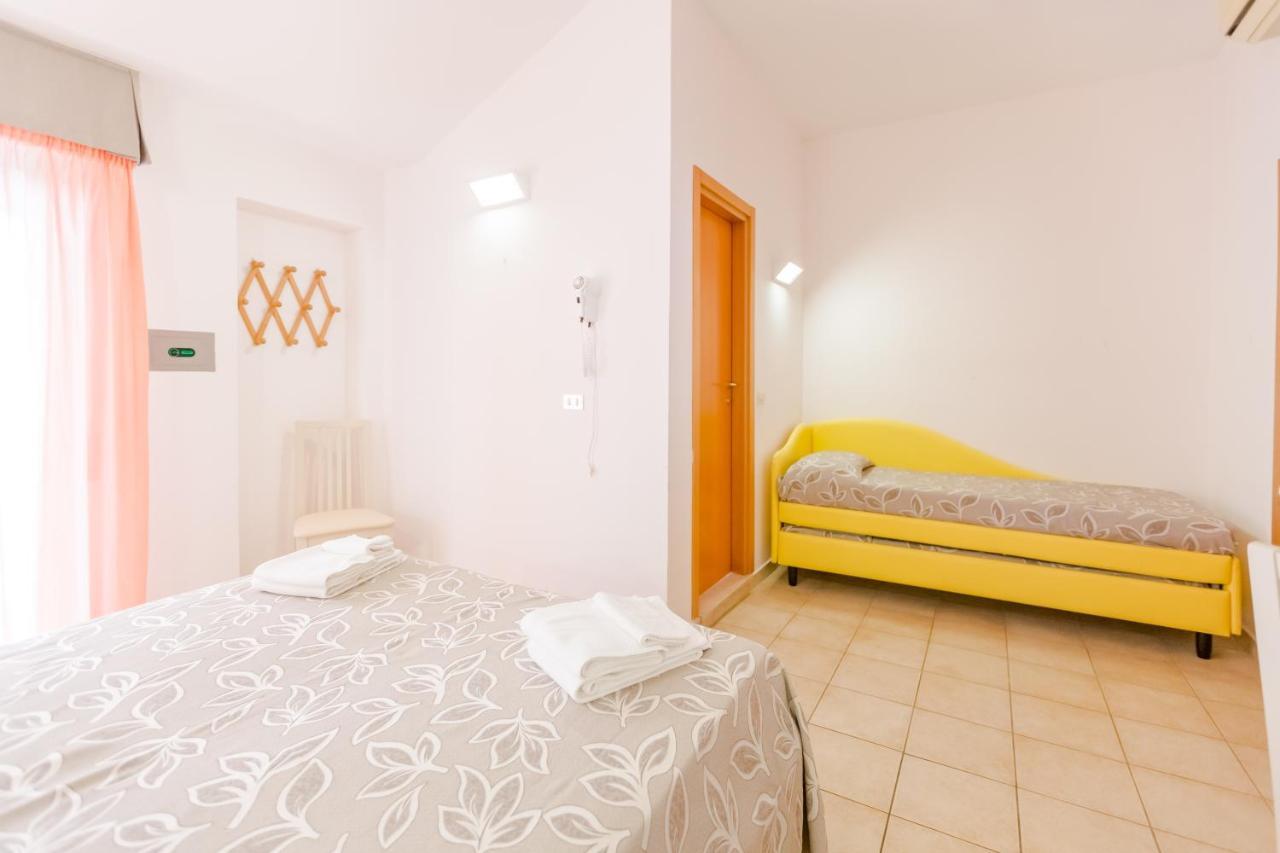 Hotel Bagli Rimini Buitenkant foto