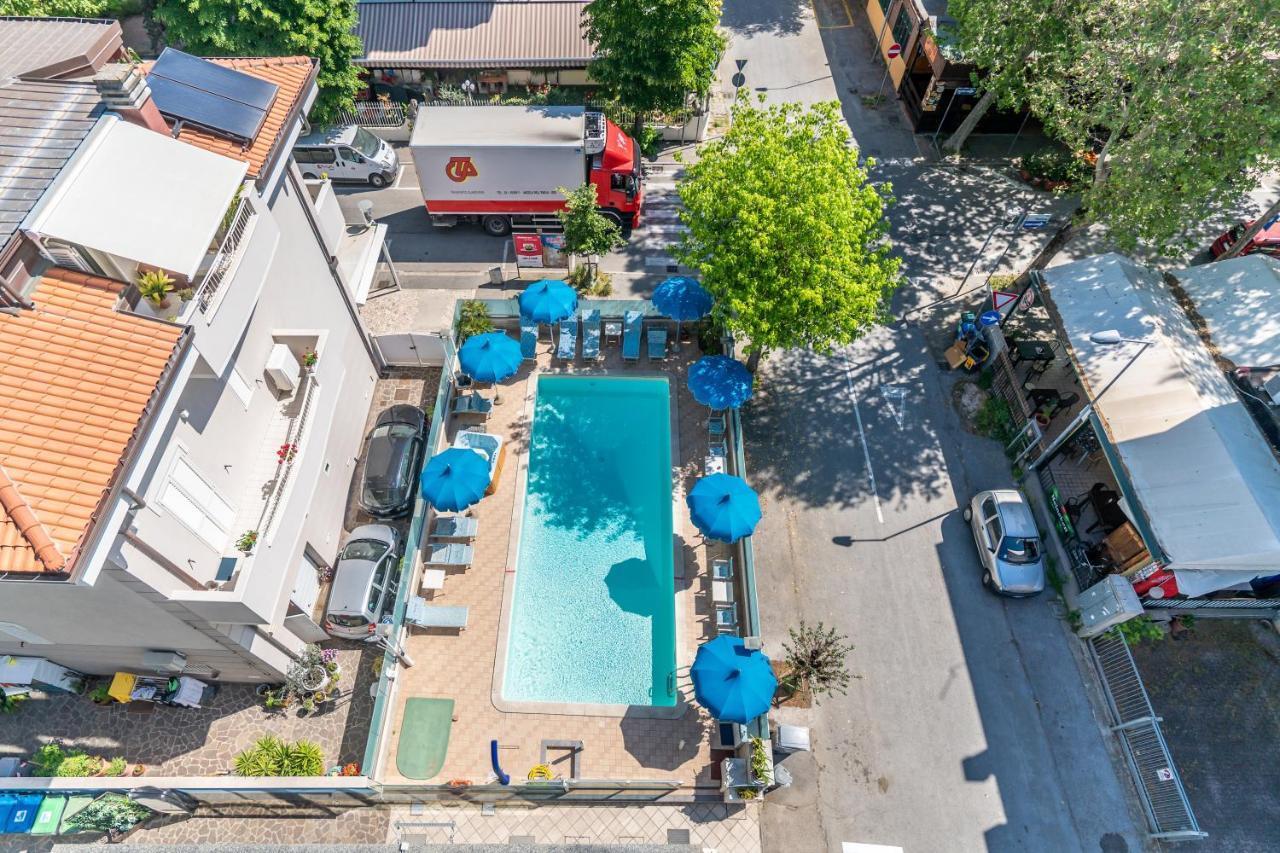 Hotel Bagli Rimini Buitenkant foto